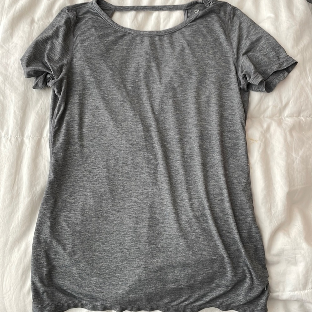 Grey backless t-shirt